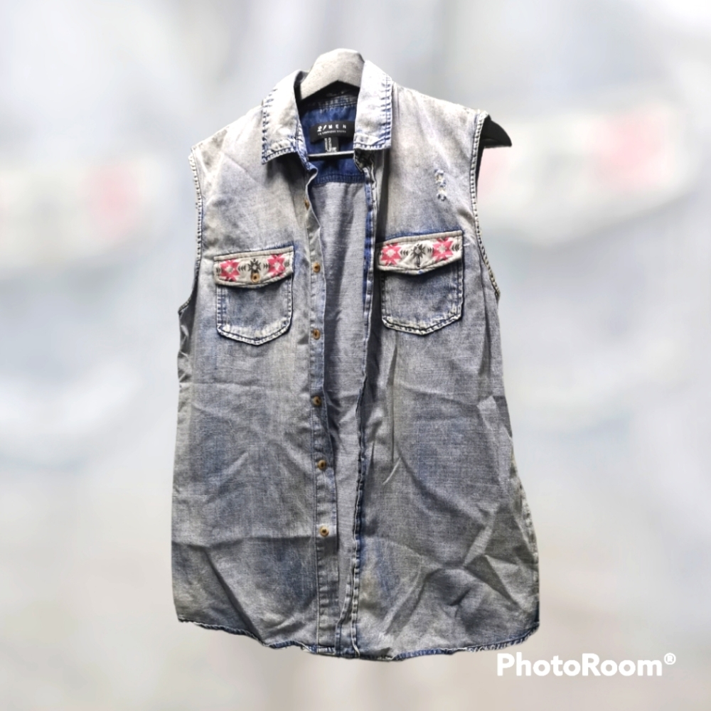 21 Men Forever21 Men's Sleeveless Denim Button Front Shirt Size XS